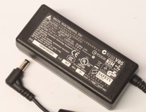 NEW Genuine Toshiba PA3467U-1ACA SADP-65KB A Laptop Charger AC Adapter Power Supply